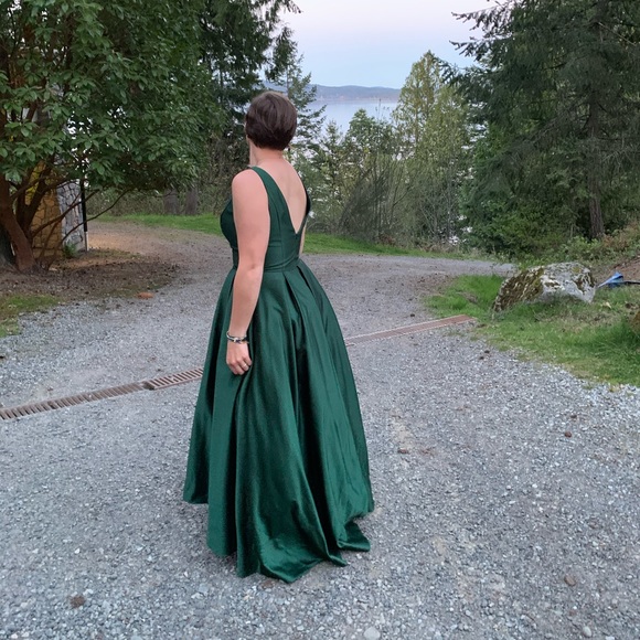 Laura Forest Green Prom Dress Size 10 - Picture 2 of 11